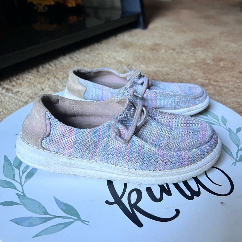 Hey Dude Girls' Wendy Stretch Loafer Pastels Color: multi colored US Youth K13.